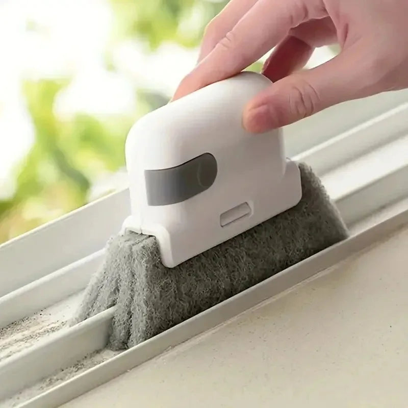Window rail cleaning brush Selvanelle